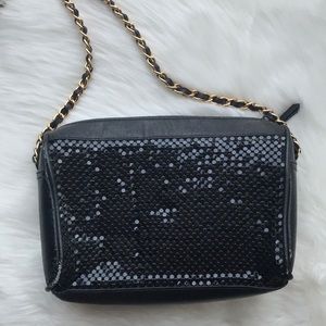 Vintage Black Textured Crossbody Bag